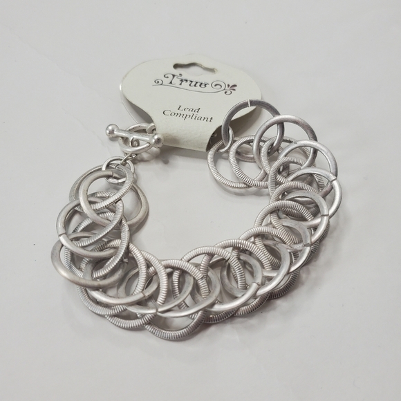 True Women's Circular Bracelet Silver Toned - Picture 3 of 4